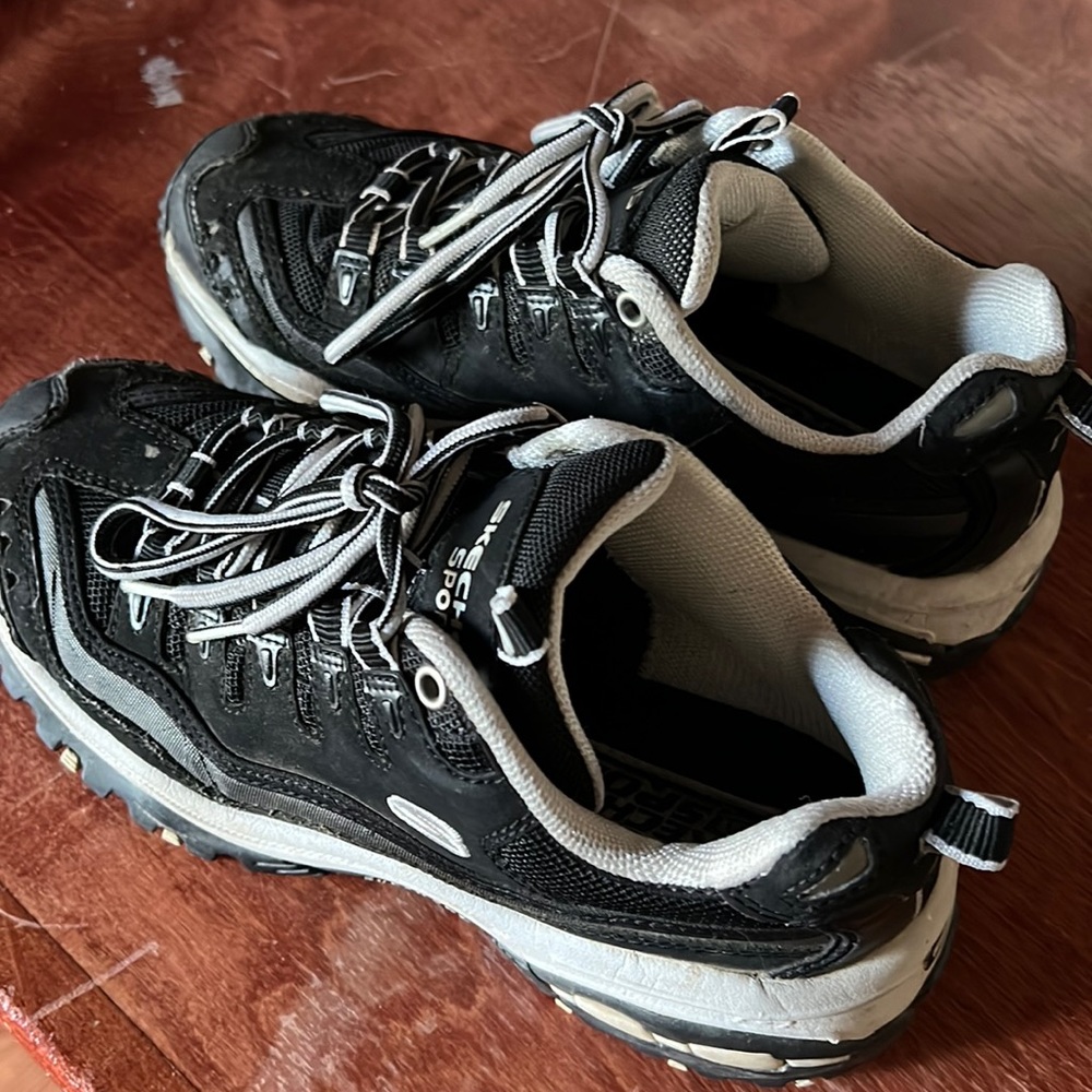 Women’s Skechers running shoes